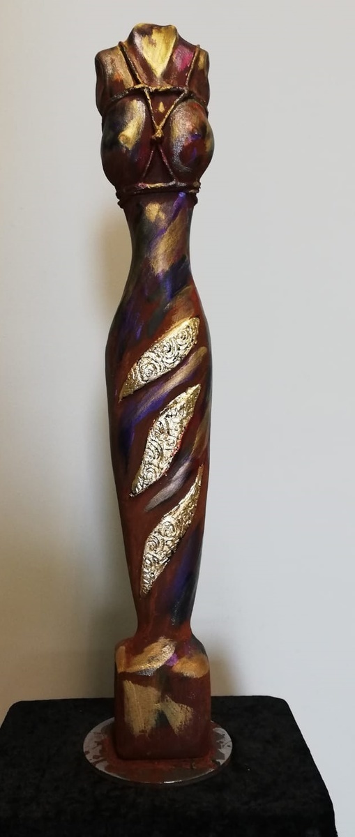Holz Kunst kaufen – handgemacht – Torso "Dalia"