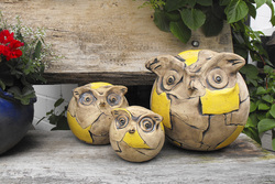 Keramik Kunst kaufen – Kreative Formen – 3er-Set Kugel-Eulen