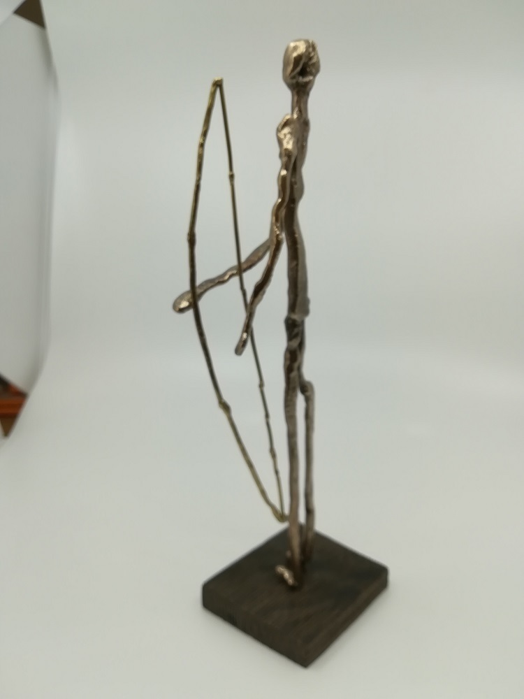 Metall Kunst kaufen – einzigartig – Massai mit Bogen