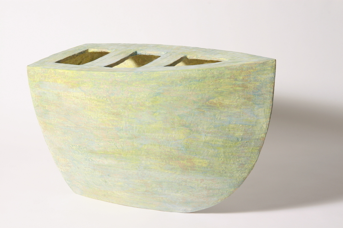 Keramik Kunst kaufen – Kreative Formen – Schiffsvase mit drei Luken, grün