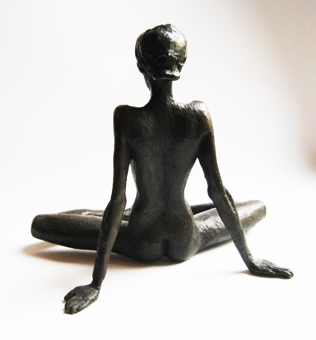 Skulptur Kunst kaufen – Unikate – Skulptur ruhende Tänzerin