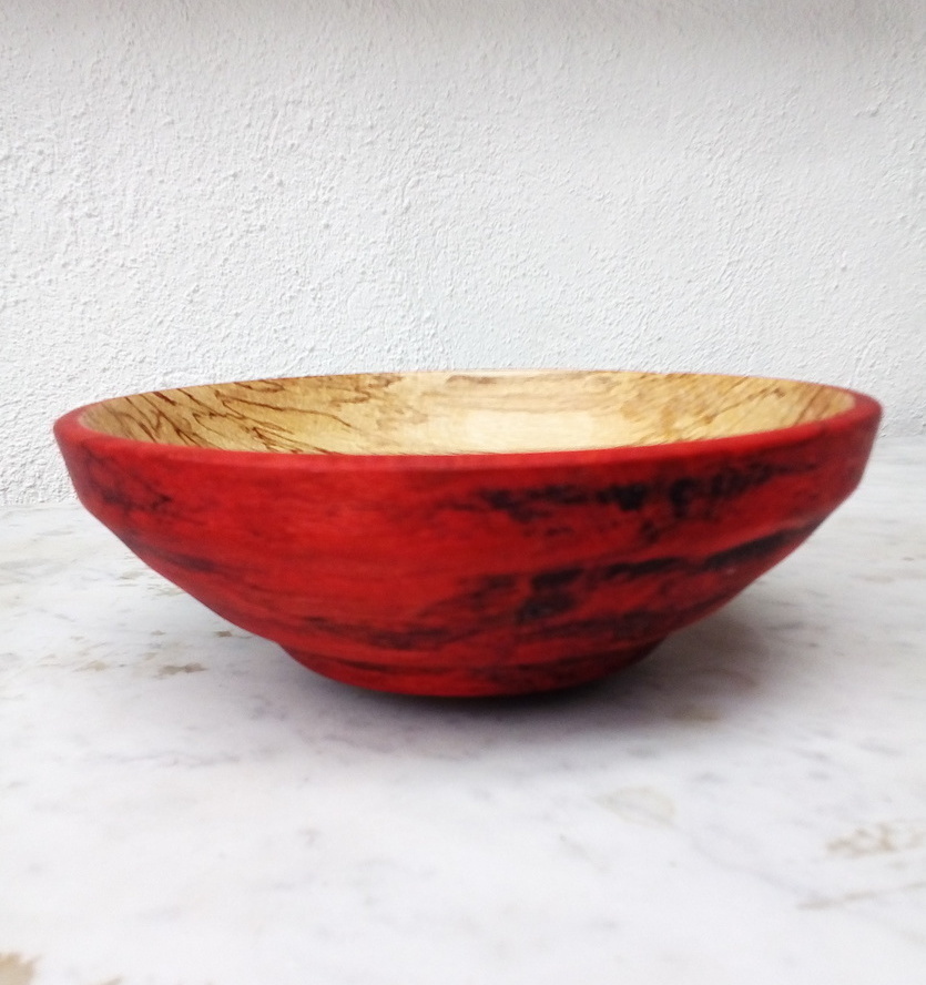 Holz Kunst kaufen – handgemacht – Buchenschale rot gebeizt